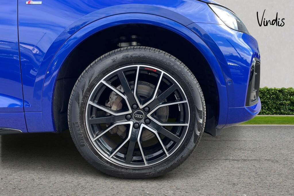 Audi Q5 Audi Q5 Black Edition 40 Tdi Quattro 204 Ps S Tron HJ74WKO Blue #5