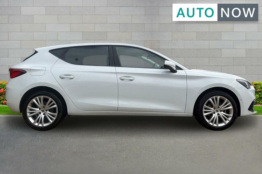 Seat Leon Seat Leon Se Dynamic 1.0 Tsi 110 6-Speed Ma White #4