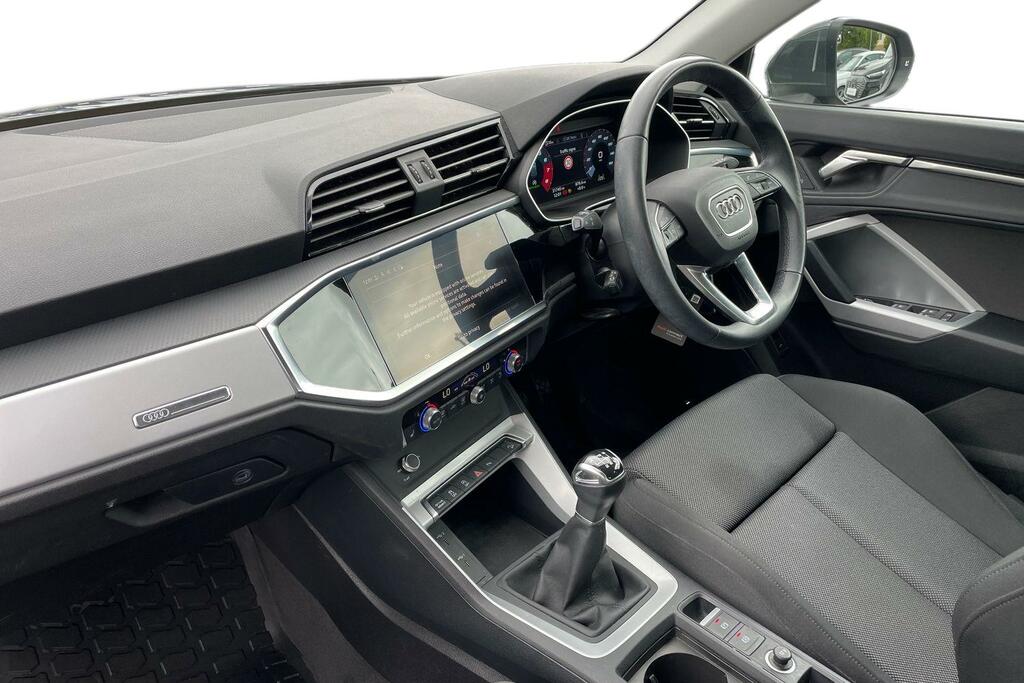 Audi Q3 Audi Q3 Sport 35 Tfsi 150 Ps 6-Speed AK23YBO Grey #2