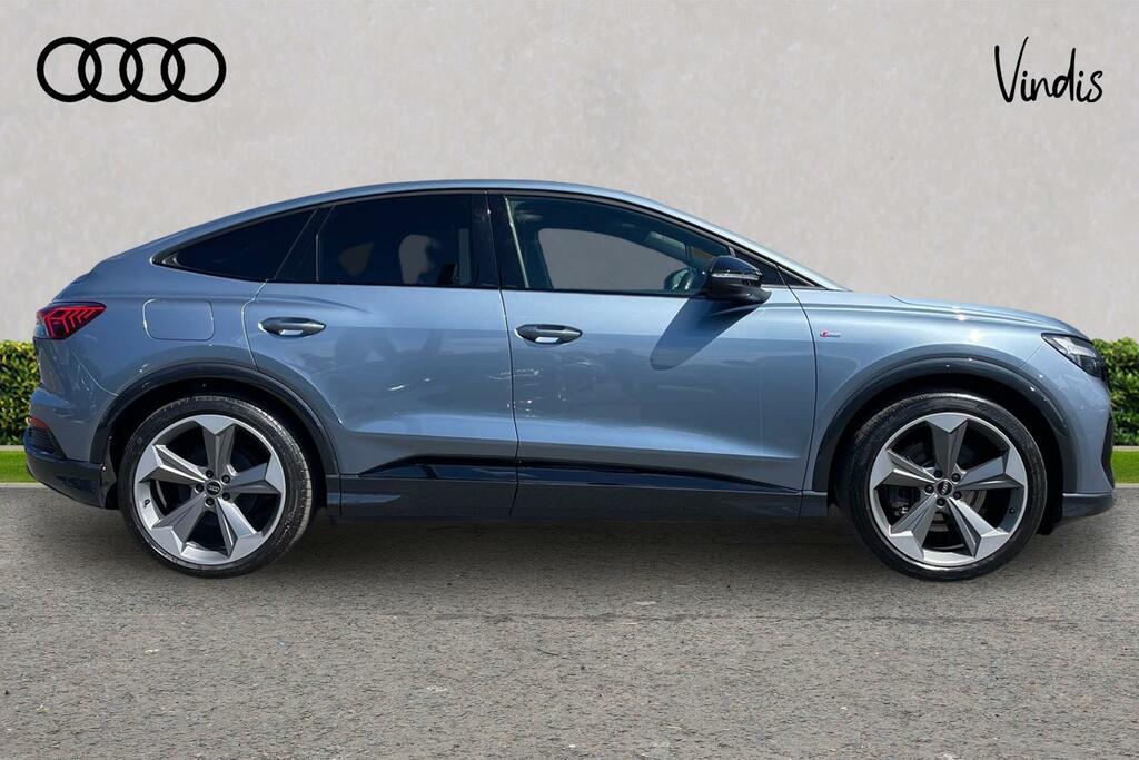 Audi Q4 E Tron Audi Q4 E-tron Sportback Sportback Q4 S Black Ed LV24OHO Blue #4