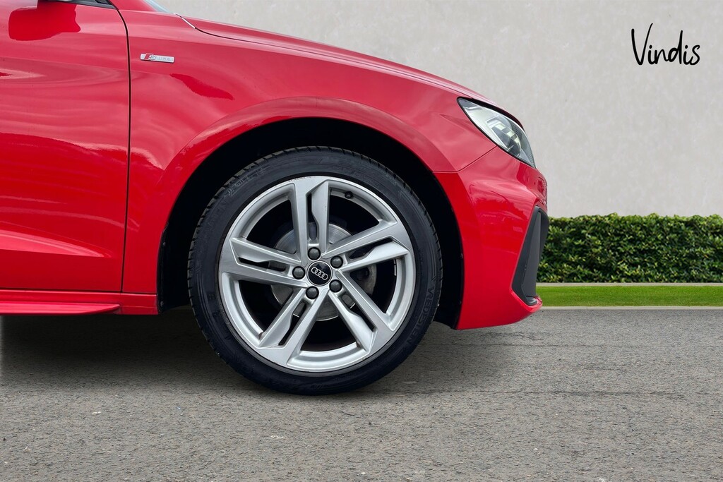 Audi A1 Audi A1 Sportback S Line 25 Tfsi 95 Ps S Tronic YY72GXF Red #5