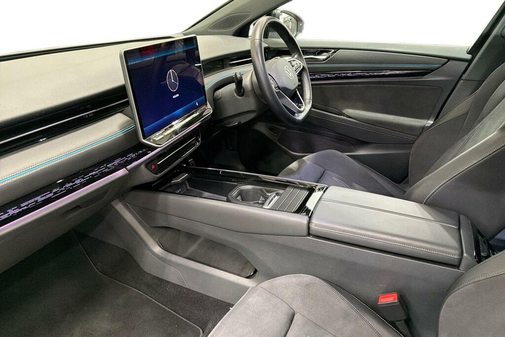 Volkswagen ID.7 Volkswagen Id.7 Pro Launch Edition 77Kwh Pro 286Ps VN73WTZ White #2