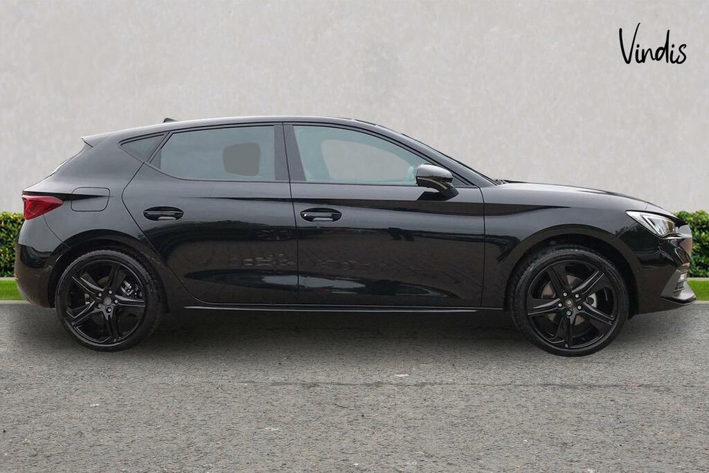 Seat Leon Seat Leon Hatchback 1.5 Etsi 150 Fr Black Edition KP26NVG Black #4
