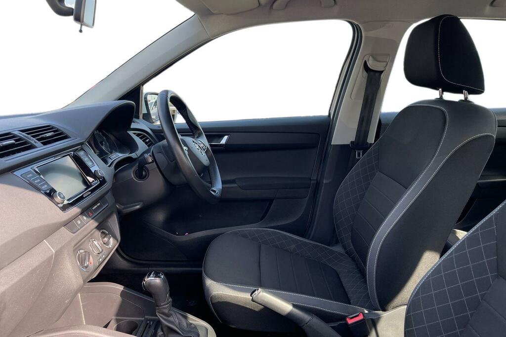 Skoda Fabia Skoda Fabia Hatch Se 1.0 Tsi 95 Ps Dsg AK70WMD White #2