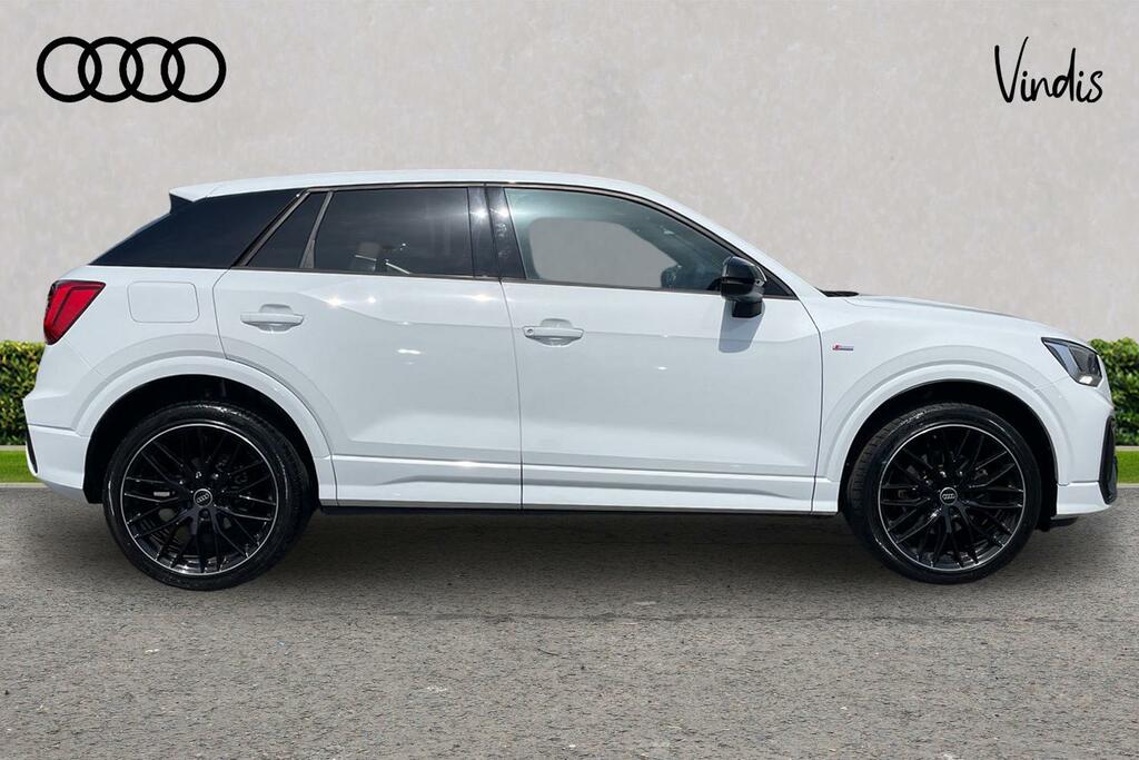 Audi Q2 Audi Q2 Black Edition 35 Tfsi 150 Ps S Tronic LR22NJK White #4