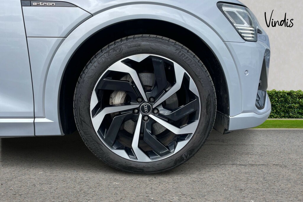 Audi E-tron Audi E-tron Sportback Black Edition 55 Quattro 300 YS71ULD Silver #5