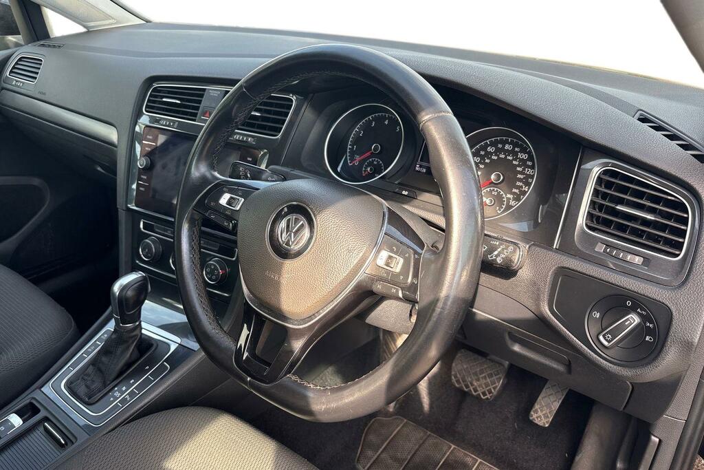 Volkswagen Golf Volkswagen Golf 1.4 Tsi Se Nav Hatchback Petro YB18AYP Black #6