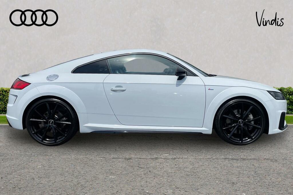 Audi TT Audi Tt Coup- Black Edition 45 Tfsi Quattro 245 Ps RE23VWL White #4