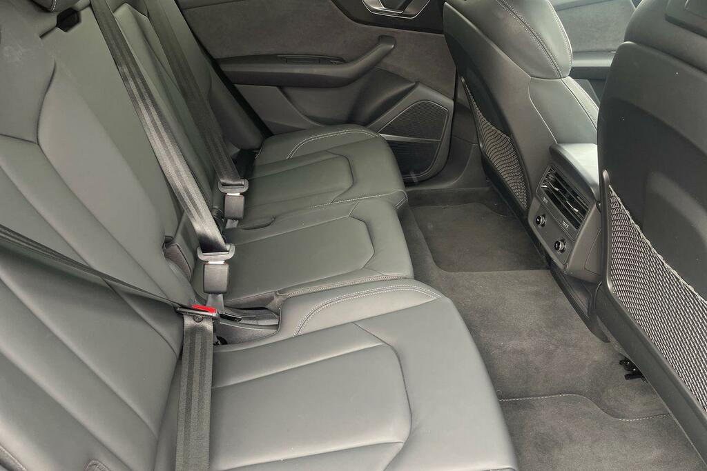 Audi Q8 S Line Blue #13