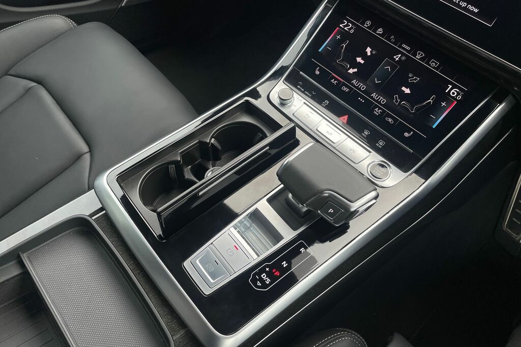 Audi Q8 S Line Blue #11