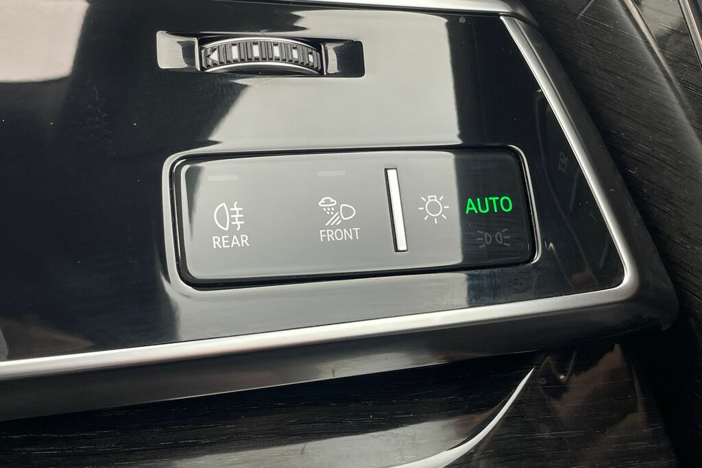 Audi Q8 S Line Blue #30