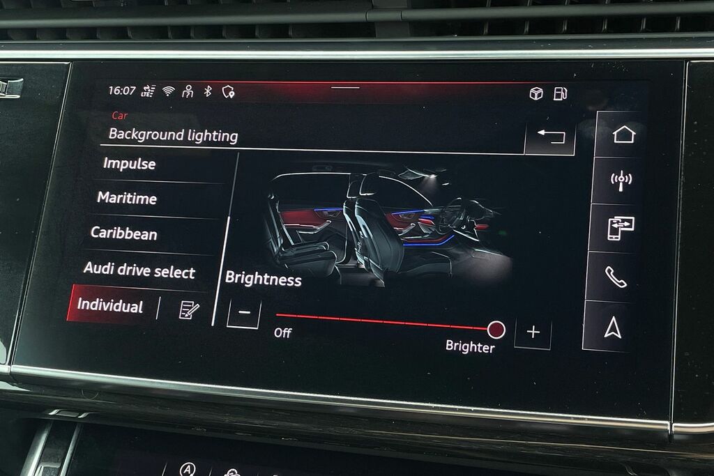 Audi Q8 S Line Blue #27