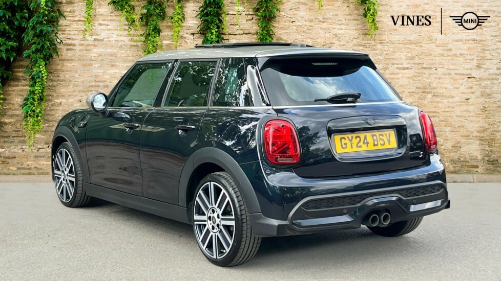 Mini Hatch 5-Door Hatch Cooper S Exclusive GY24BSV Black #2