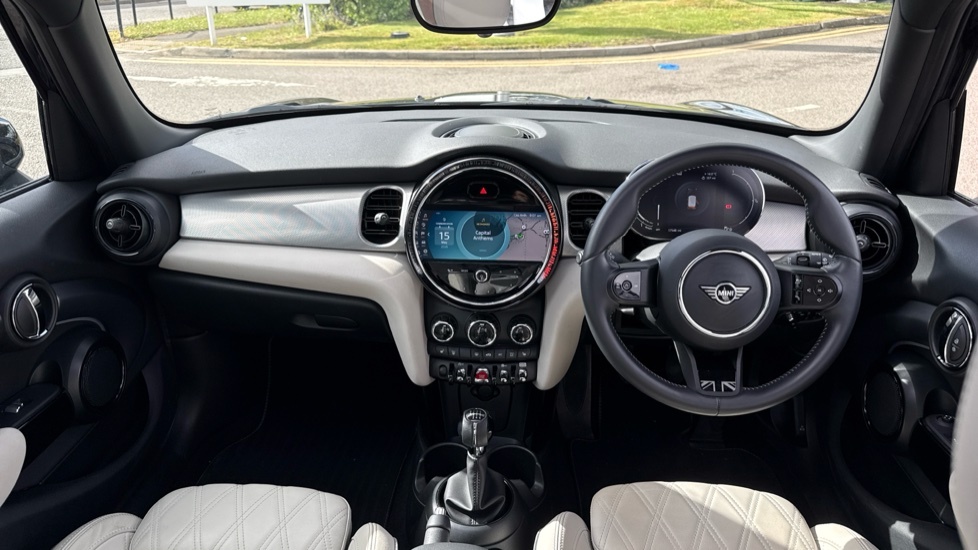 Mini Hatch 5-Door Hatch Cooper Exclusive CP71HZS Black #4