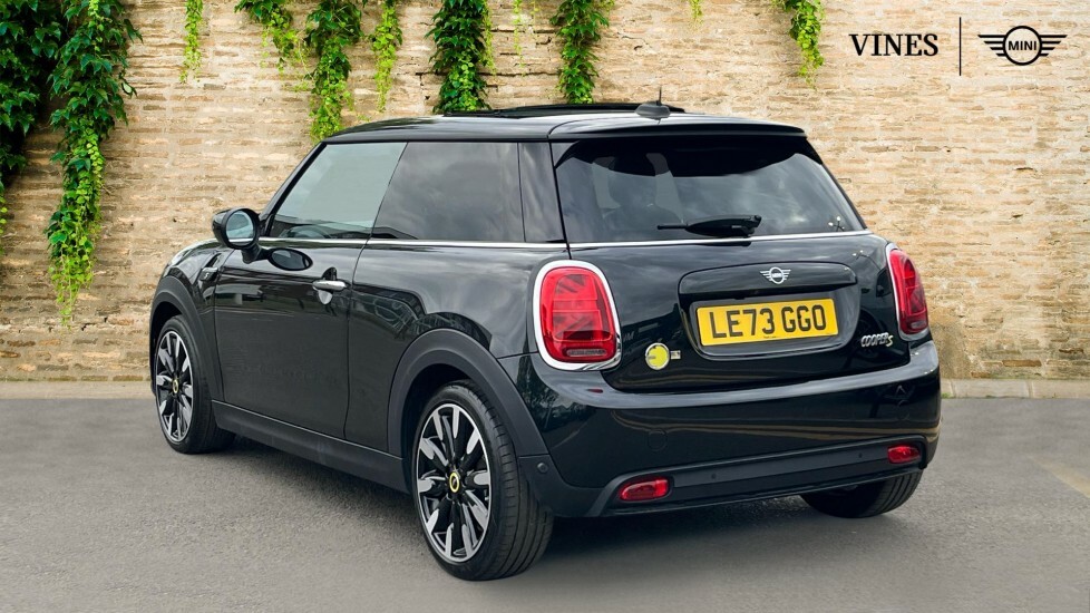 Mini Hatch Level 3 LE73GGO Black #2