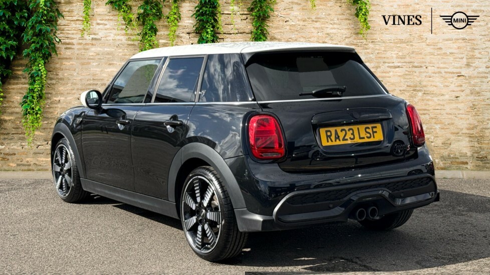 Mini Hatch 5-Door Hatch Cooper S Exclusive RA23LSF Black #2