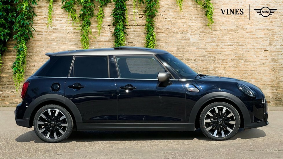 Mini Hatch 5-Door Hatch Cooper S Exclusive HN72XXC Black #3