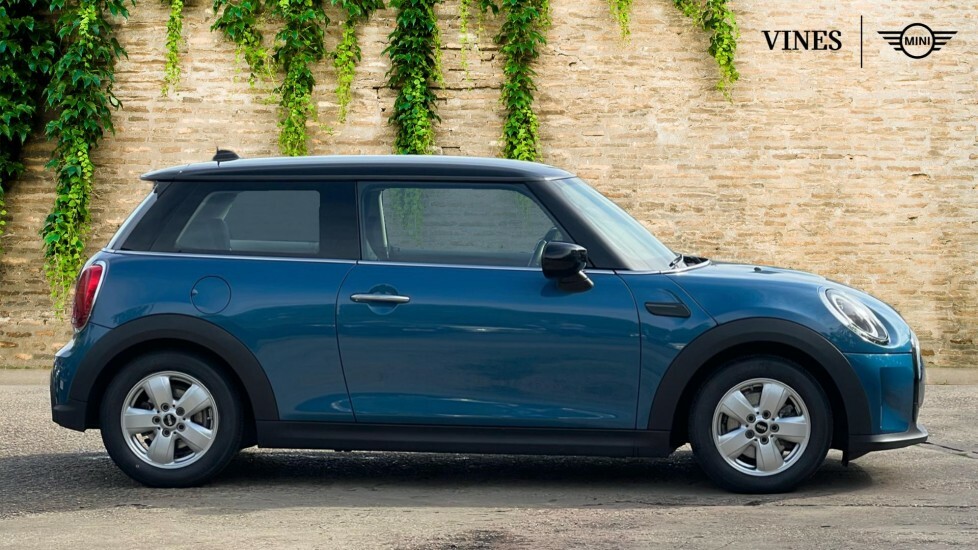Mini Hatch 3-Door Hatch Cooper Classic HN22ENC Blue #3