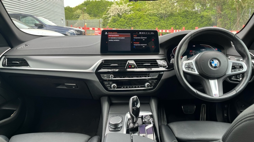 BMW 5 Series 520I M Sport Saloon Grey #4
