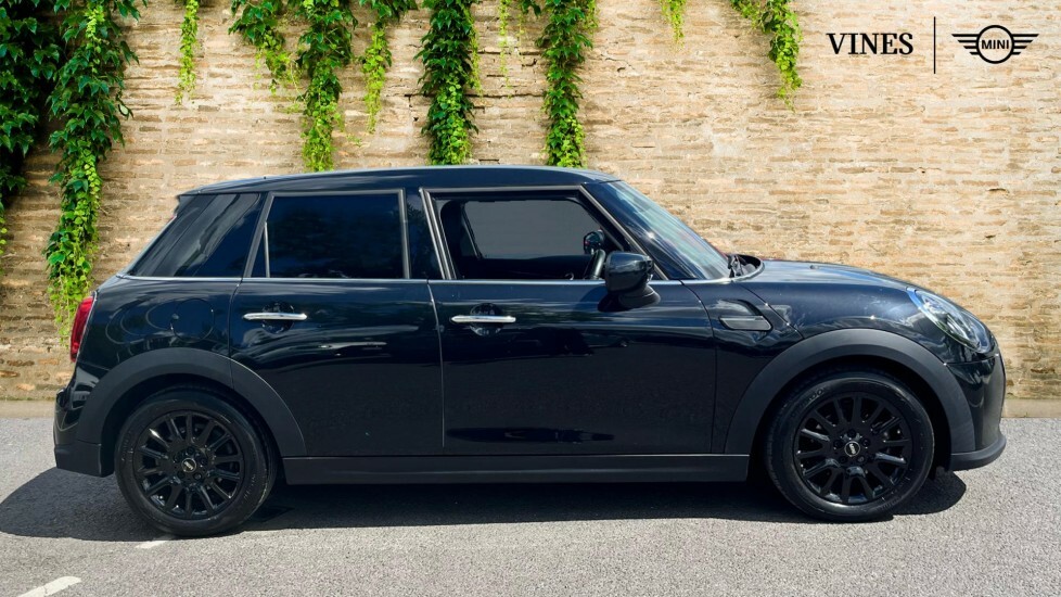 Mini Hatch 5-Door Hatch Cooper Classic GY22VDN Black #3