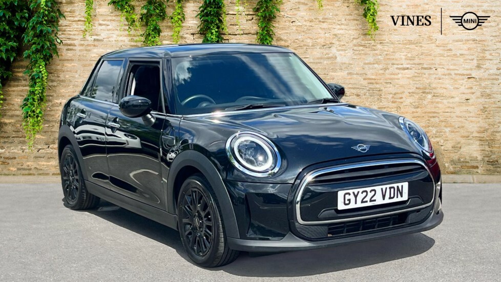 Mini Hatch 5-Door Hatch Cooper Classic Black