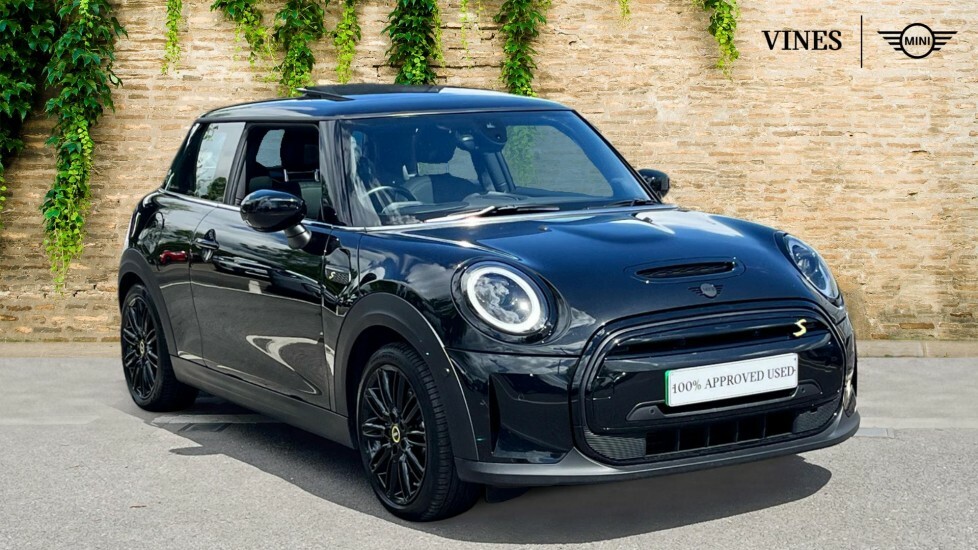 Mini Hatch Level 3 Black