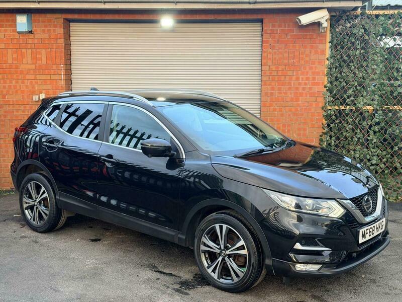 Nissan Qashqai 1.5 Dci N-connecta Euro Black