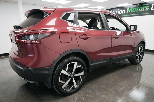 Nissan Qashqai 1.5 Dci Tekna Euro 6 S S YP67LWS Red #2
