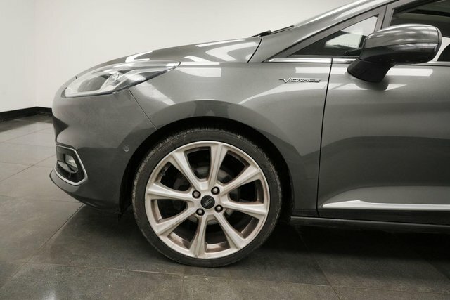 Ford Fiesta 1.0T Ecoboost Vignale Euro 6 S S RO68OGB Black #5