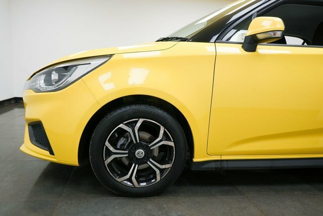 MG MG3 1.5 Vti-tech Excite Euro 6 S S EA72KHJ Yellow #5