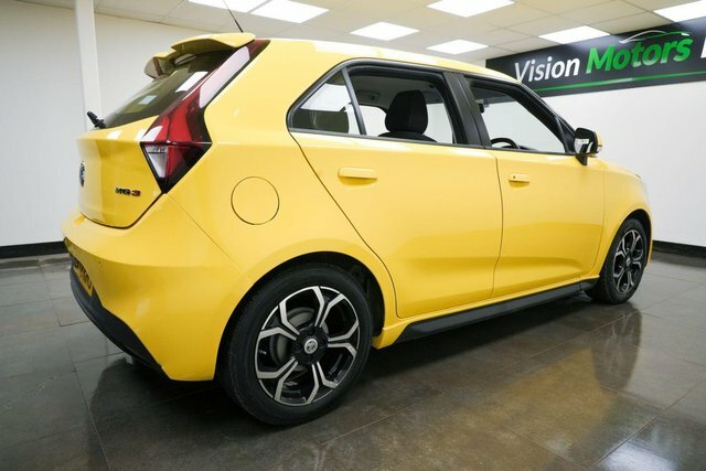 MG MG3 1.5 Vti-tech Excite Euro 6 S S EA72KHJ Yellow #3