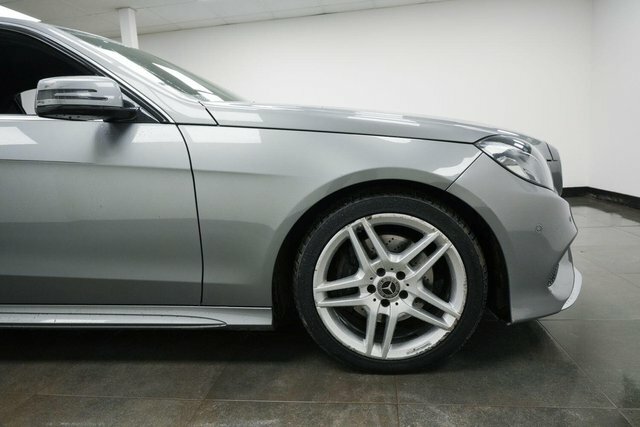 Mercedes-Benz E Class 2.1 E250 Cdi Amg Line G-tronic Euro 5 S S VX65NMV Black #4