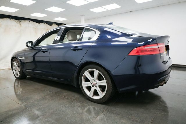 Jaguar XE 2.0D Portfolio Euro 6 S S OY65GZO Blue #6