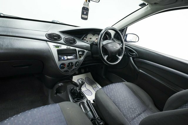 Ford Focus 1.8I 16V Ghia Silver #9