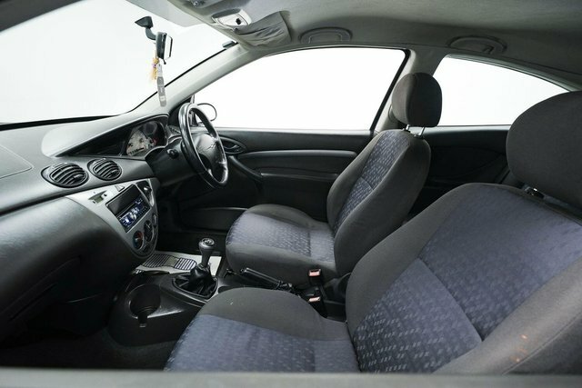 Ford Focus 1.8I 16V Ghia Silver #18