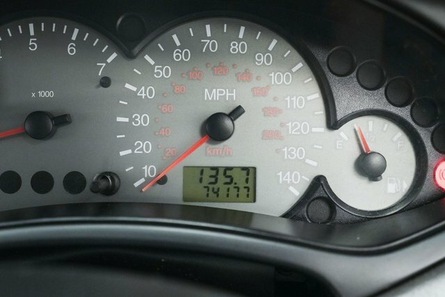Ford Focus 1.8I 16V Ghia Silver #17
