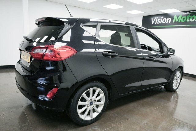 Ford Fiesta 1.0T Ecoboost Titanium Euro 6 S S AY68JVU Black #3