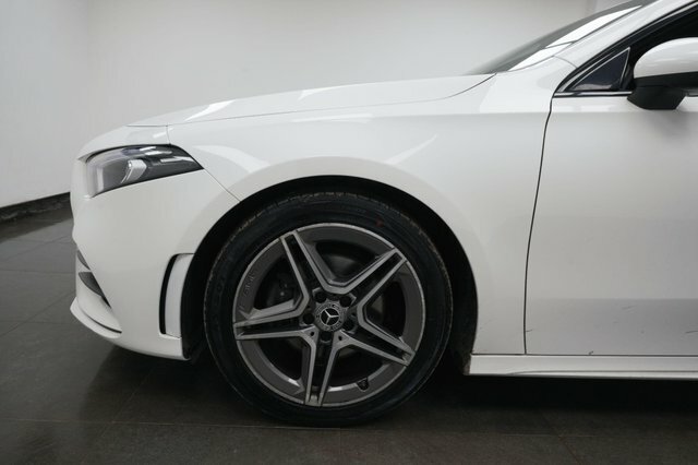 Mercedes-Benz A Class 1.3 A200 Amg Line 7G-dct Euro 6 S S SE19ZRC White #5