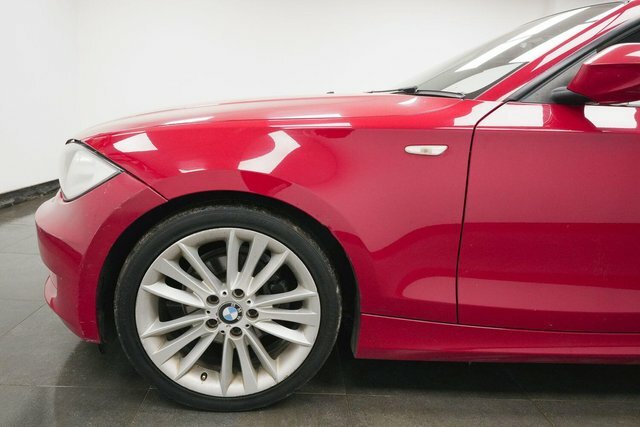 BMW 1 Series 2.0 118D Sport Euro 5 SH59UCJ Red #5