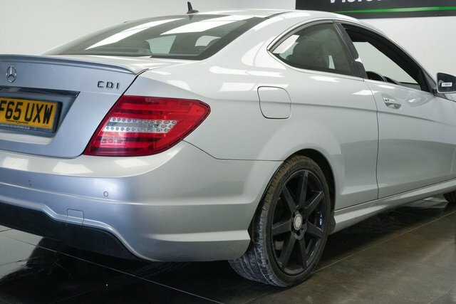 Mercedes-Benz C Class 2.1 C250 Cdi Amg Sport Edition G-tronic Euro 5 S WF65UXW Black #3