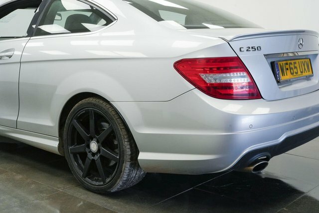 Mercedes-Benz C Class 2.1 C250 Cdi Amg Sport Edition G-tronic Euro 5 S WF65UXW Black #6