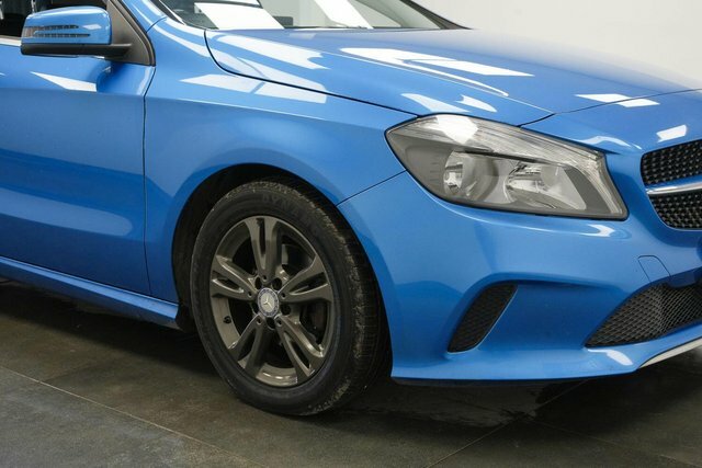 Mercedes-Benz A Class 1.5 A180d Se Euro 6 S S LL65WMK Blue #4