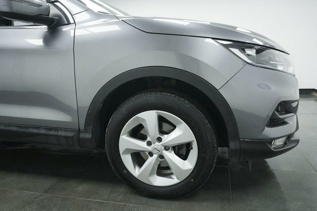 Nissan Qashqai 1.3 Dig-t Acenta Premium Euro 6 S S DL70PBV Grey #4