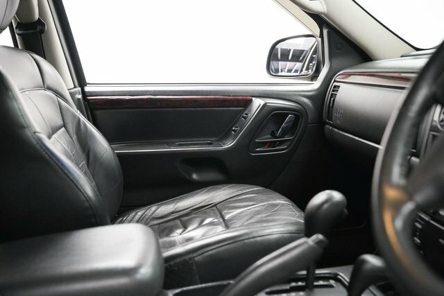 Jeep Grand Cherokee Limited Black #17