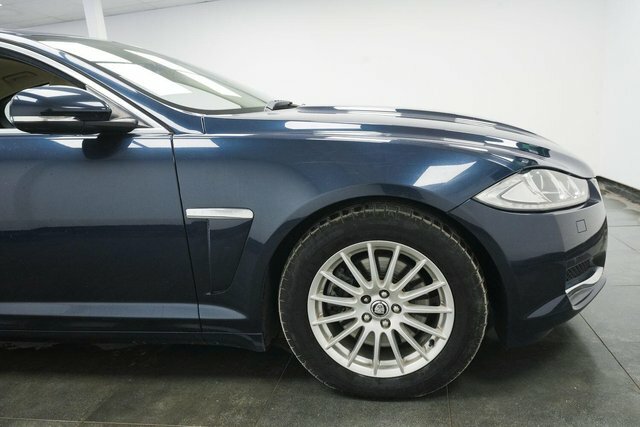 Jaguar XF 2.2D Se Business Euro 5 S S MW13OCA Blue #4