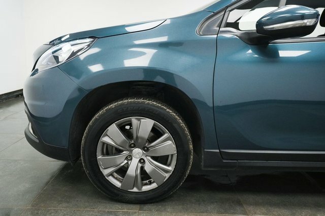 Peugeot 2008 1.2 Puretech Active Euro 6 MM67UOJ Green #5