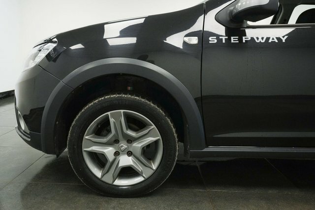Dacia Sandero Stepway 0.9 Tce Laureate Euro 6 S S NJ17BWK Black #5