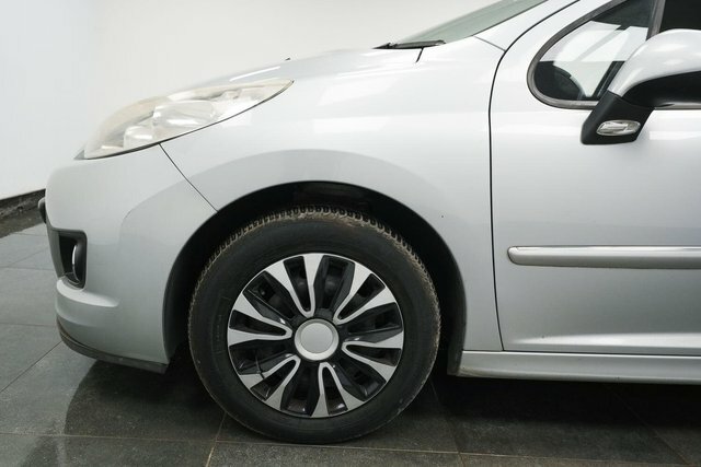 Peugeot 207 1.4 Active Euro 5 MW61ONF Silver #5