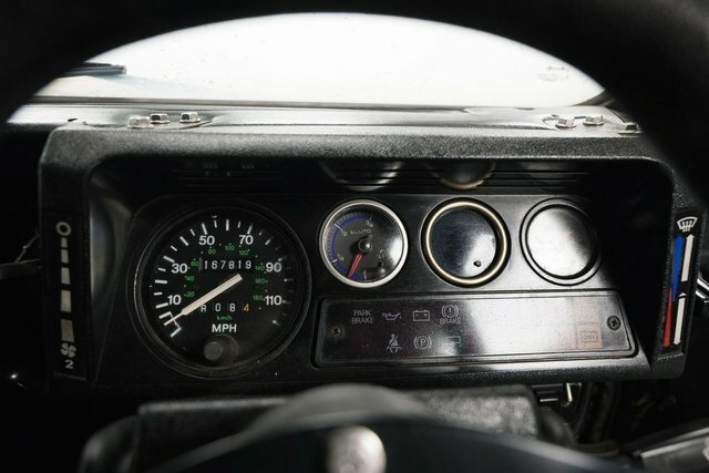 Land Rover Defender 90 Automatic #9