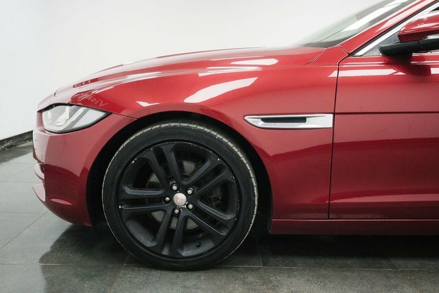 Jaguar XE 2.0D Prestige Euro 6 S S OU16CWF Red #4